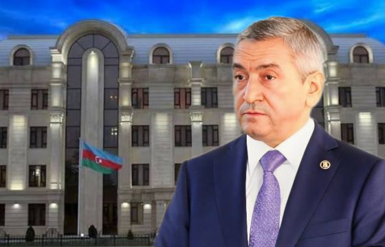 Sabunçu Rayon İcra Hakimiyyətində 22 min manatlıq RÜŞVƏT QALMAQALI –&nbsp;məmurlar aldıqları pulu sənədlə təsdiqlədilər