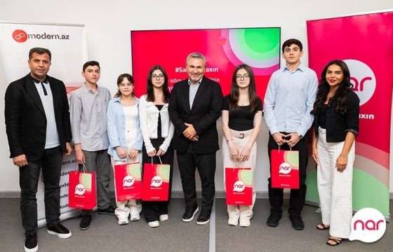 “Nar” ilin ən yüksək nəticə göstərən abituriyentlərini mükafatlandırdı