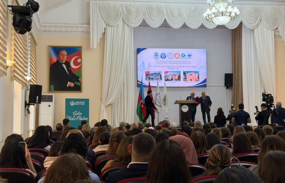Türkiyə və Azərbaycanın ortaq dil və ədəbiyyat irsi Bakıda bir araya gəldi
