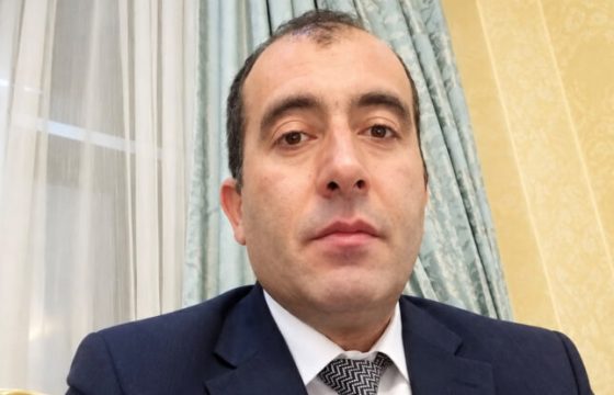 Restoranda pul alarkən tutulan bələdiyyə sədrinə hökm oxundu