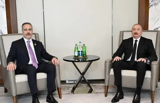 Prezident Türkiyənin xarici işlər nazirini qəbul etdi