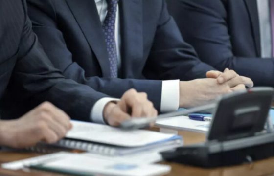 Dövlət qulluqçuları ilə bağlı qanunvericiliyə dəyişiklik olunur