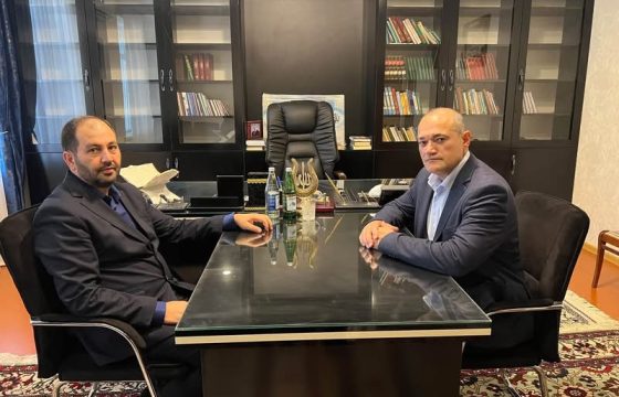 Razi Nurullayev İmişli rayonunun axundu ilə görüşüb