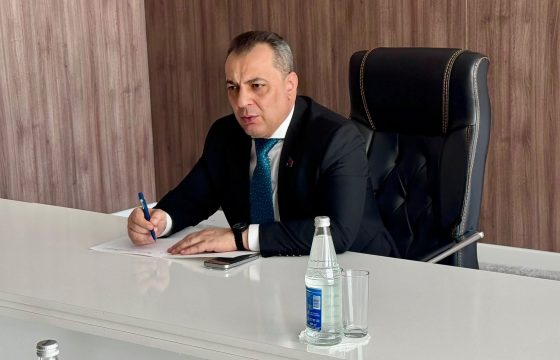 Vüqar İskəndərov: “Diplomatiya önə çıxır, amma tərəflər masaya güzəşt üçün gəlmir”