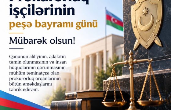 Razi Nurullayev prokurorluq əməkdaşlarını təbrik edib