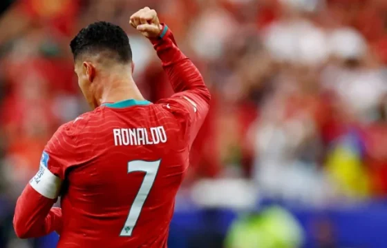 Ronaldoya görə 500 min izləyici itirdilər