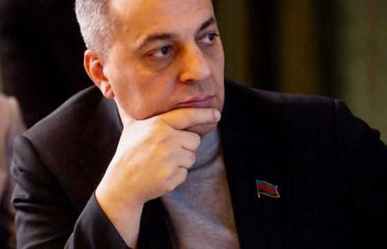Vüqar İskəndərov: Qlobal qarşıdurmalar artıq yalnız cəbhədə deyil – maliyyə, enerji və nəqliyyat da mübarizə meydanına çevrilir