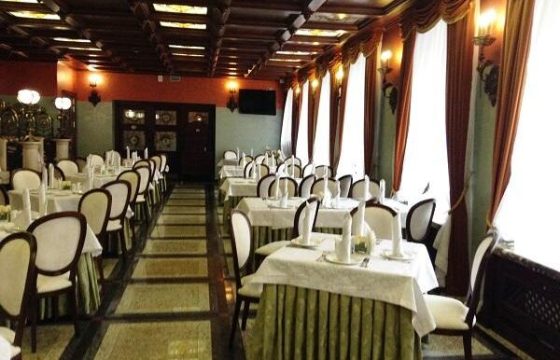 AQTA əməkdaşlarını restorana buraxmadı, cərimələndi