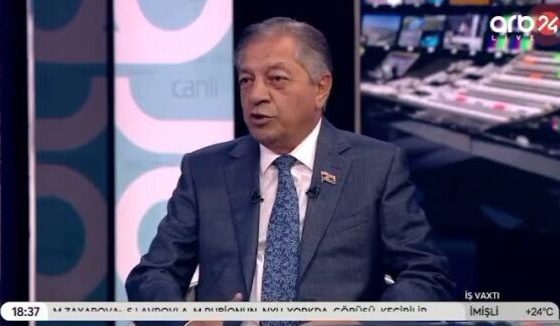 Cavanşir Feyziyev: Məktəbli forması uşaqlar arasında sosial fərqlərin azalmasına kömək edir